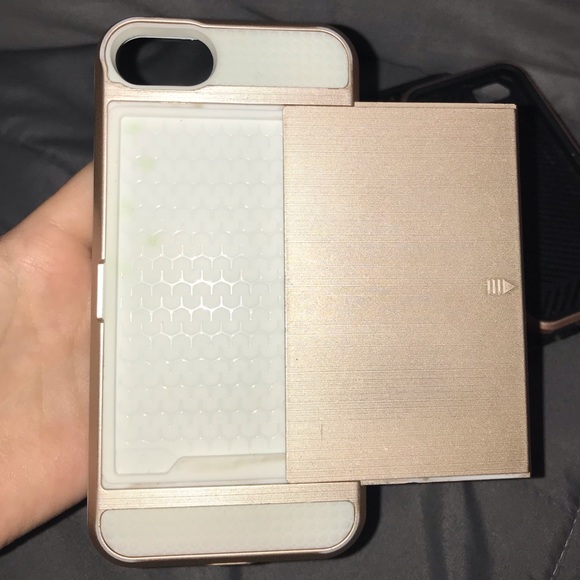 iPhone 6/7/8 - Picture 3 of 3